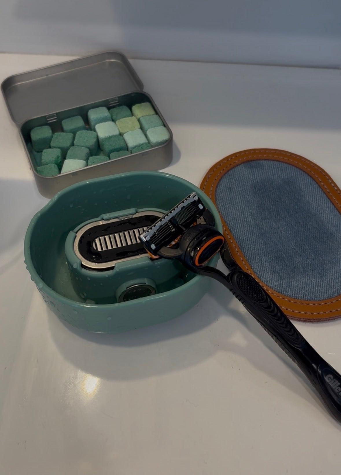 The Clean Shave Razor Rinser Super Shaver Combo pulisci rasoio nero