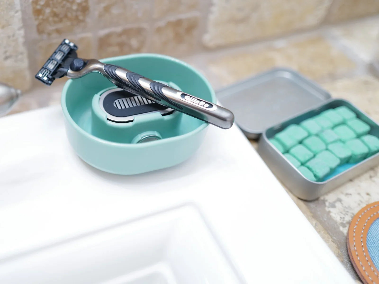 The Clean Shave Razor Rinser Pulitore Lamette Black