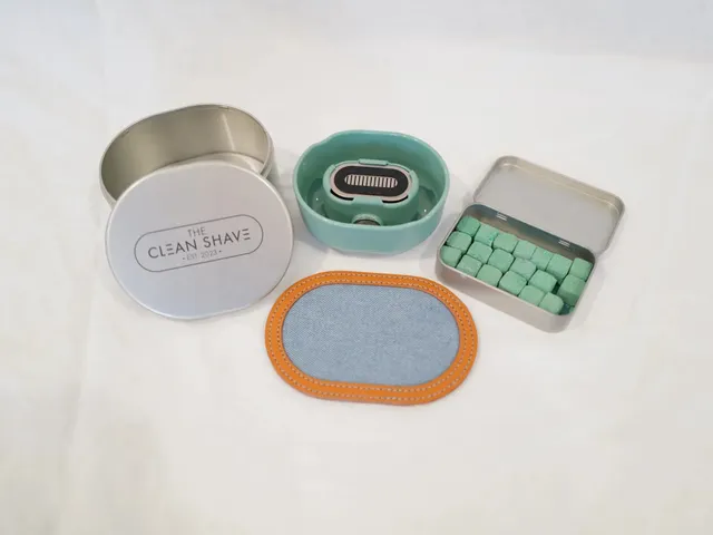 The Clean Shave Razor Rinser Super Shaver Combo pulisci rasoio nero